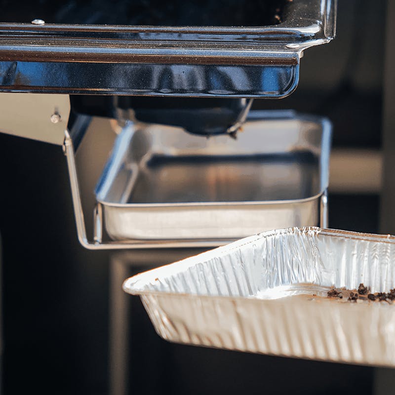 Weber GENESIS E-435 GAS GRILL 4 Burners | Liquid Petroleum Gas (refillable cylinder sold separately) WEBER